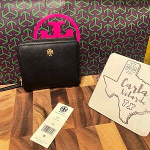 Tory Burch Black and Gold Mini wallet